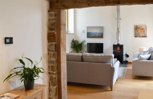 Worlington Casa | The Oak Stall - Uk11023