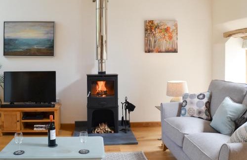 Worlington Casa | The Oak Stall - Uk11023