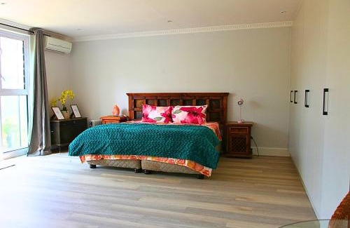 Alphen Apartamento | The Oak Suite
