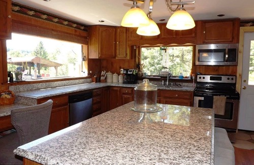 West Oneonta Casa | The Oasis, baseball families perfect lodging, easy 8-10 minute drive.
