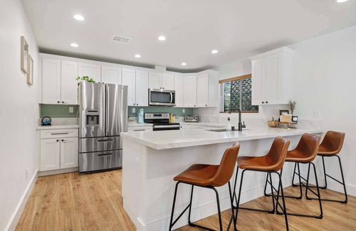 Country Club Casa | The Oasis Summary: A