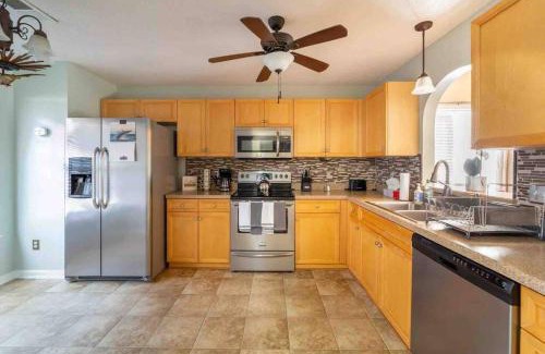 Myrtle Beach Casa | The Oasis w/3br/Wi-Fi/15 Minutes from the beach