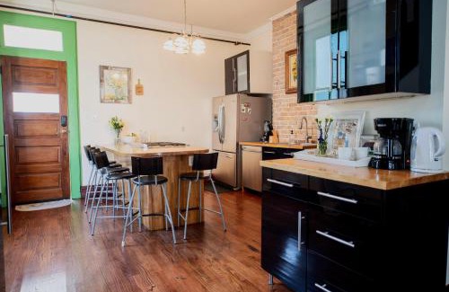 Mid-City Casa | The Okra Inn Carrollton