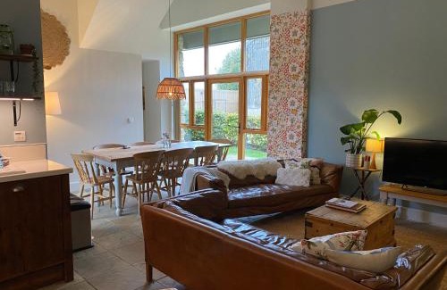 Godshill Casa | The Old Barn at Moor Farm