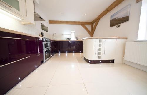 Yarmouth Casa | The Old Barn, Newclose Farm