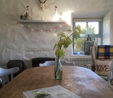 Doogort Casa | The Old Beach Cottage, Achill