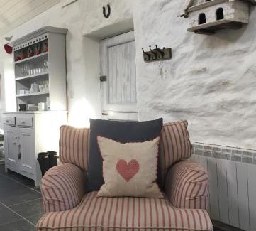 Doogort Casa | The Old Beach Cottage, Achill
