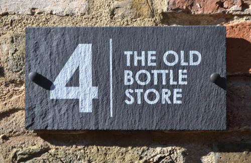 St Ives Casa | The Old Bottle Store - 2 Double Bedrooms, 2 Bathrooms, St Ives, Cambridgeshire