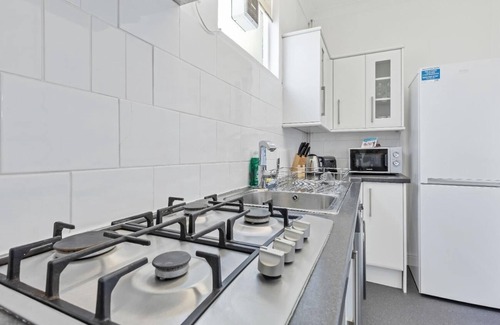 Kemptown Casa | The Old Brewery House | By My Getaways | Parking