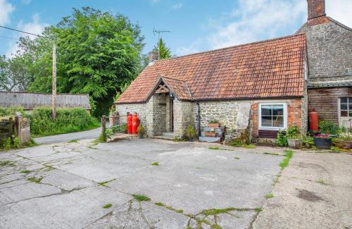 Penselwood Casa | The Old Bull Stall