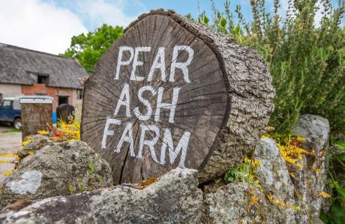 Penselwood Casa | The Old Bull Stall