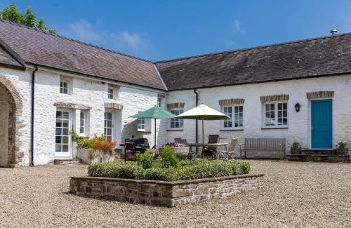 Llandefeilog Casa | The Old Carriage Court