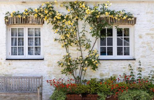 Llandefeilog Casa | The Old Carriage Court