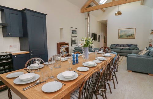 Llandefeilog Cabaña | The Old Carriage Court
