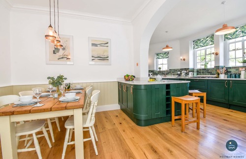 Upwey Casa | The Old Chapel - Exclusive Retreat