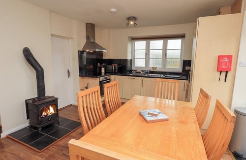 Crook Casa | THE OLD CHAPEL, family friendly, with open fire in Crook
