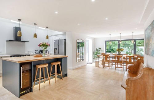 Glentham Cabaña | THE OLD CHAPEL, pet friendly, character holiday cottage in Ingham