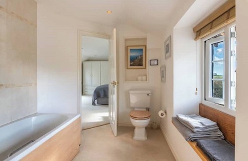 Beaminster Cabaña | The Old Cheesehouse, Beaminster. Large, comfortable house in rural West Dorset.