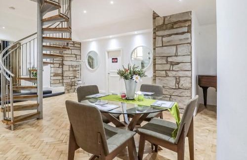 Crawshaw Booth Casa | The Old Church