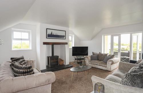Cemaes Bay Casa | The Old Coal Yard