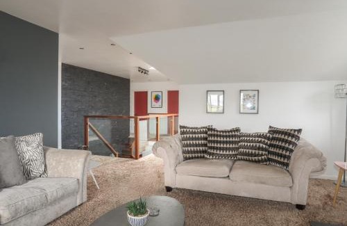 Cemaes Bay Casa | The Old Coal Yard
