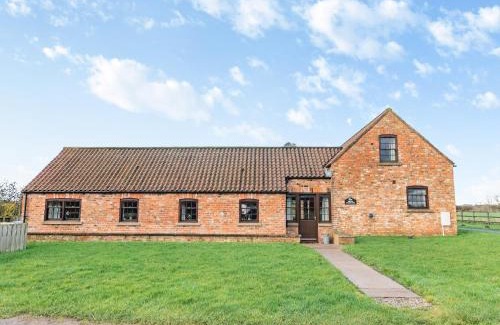 York Casa | The Old Combine Shed