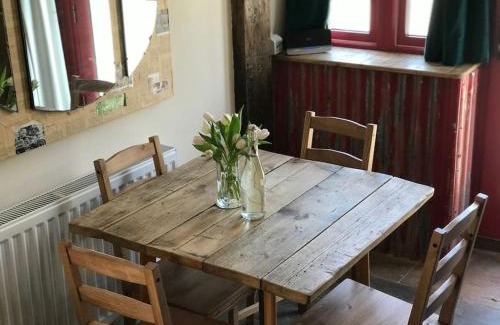 Newton Grange Casa | The Old Coop Barn