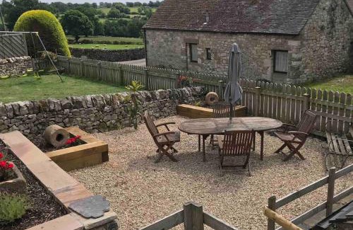 Newton Grange Casa | The Old Coop Barn