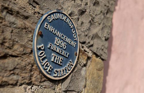 Saundersfoot Casa | The Old Cottage - Central Location Near the Beach