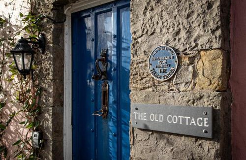 Saundersfoot Casa | The Old Cottage - Central Location Near the Beach