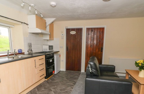 Llandysul Cabaña | THE OLD DAIRY, pet friendly, country holiday cottage in Llandysul