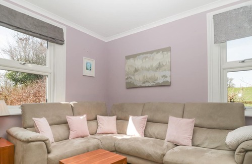 Shepton Mallet Casa | THE OLD FORGE, pet friendly, luxury holiday cottage in Shepton Mallet