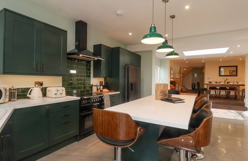 Briggswath Casa | THE OLD GUARD HOUSE, pet friendly, luxury holiday cottage in Whitby