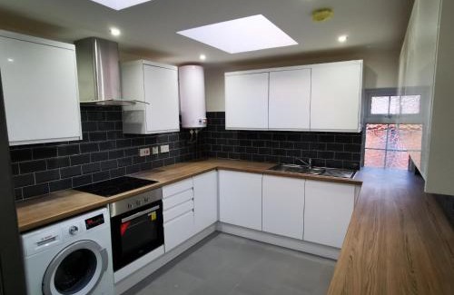 Norbury Casa | The Old Guest House, Norbury Avenue