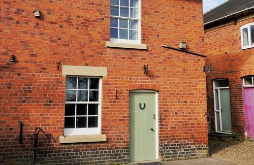 Ellesmere Casa | The Old Gun Room