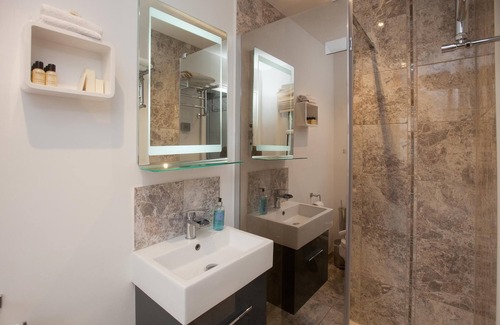 Salisbury Casa | The Old House Guesthouse
