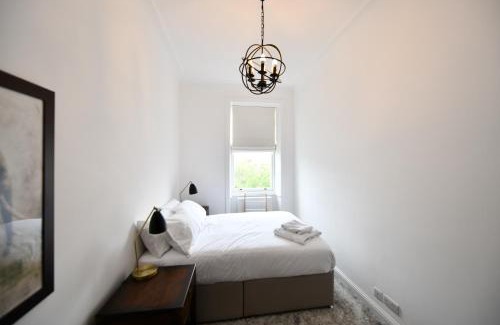 Ayr Casa | The Old Manse