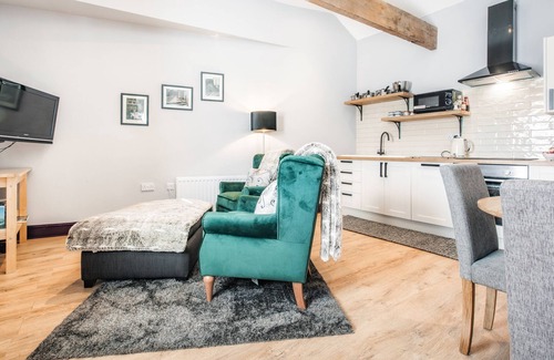 Skipsea Cabaña | The Old Milking Parlour