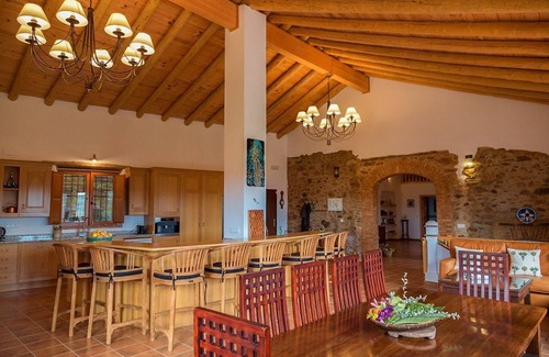 Jabugo Villa | The Old Mill Jabugo - Cuatro Habitaciones Villa, Capacidad 8