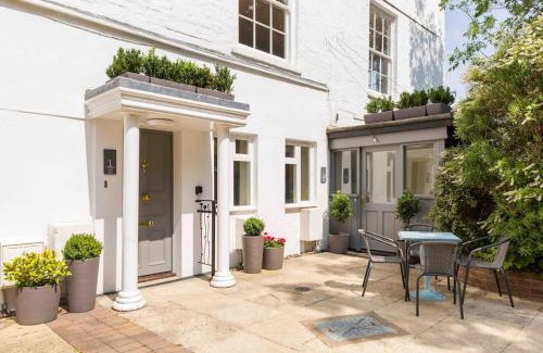 Malvern Apartamento | The Old Morgan Period 3 Bed Duplex