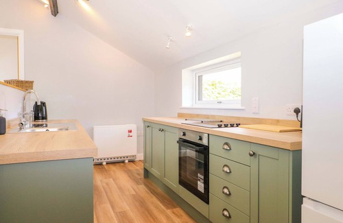 Netley Cabaña | THE OLD PARLOUR, romantic, with a garden in Durley