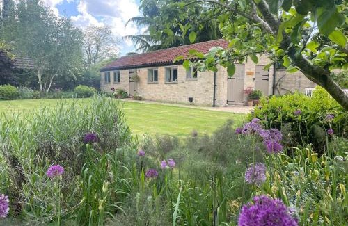 St Neots Casa | The Old Piggery - tranquil garden guest cottage