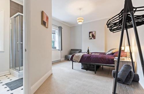Alton Casa | The Old Post Office 5 mins Drive to Alton Towers