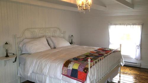 Greenspond Casa | The Old Salt Box Co. - Aunt Christi's