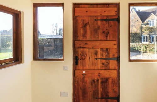Holworth Cabaña | LA CASA VIEJA ESCUELA, acepte mascotas en Tincleton, Ref 20.691