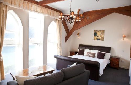 Port Isaac Hotel | The Old School Hotel