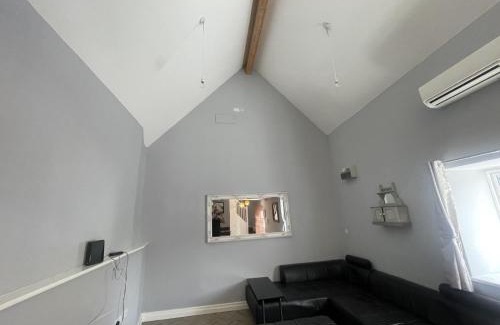 Bristol Casa | The Old Smithy