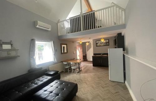 Bristol Casa | The Old Smithy