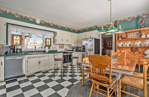 Allegan Casa | The Old Snow Farm: Lake Allegan Waterfront, Classic Farmhouse, Fire Pit, Patio