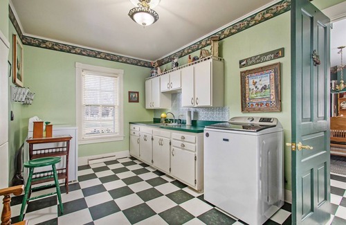 Allegan Casa | The Old Snow Farm: Lake Allegan Waterfront, Classic Farmhouse, Fire Pit, Patio